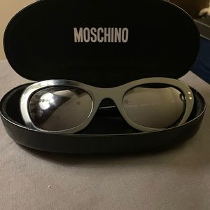 Moschino couture sunglasses (black)
